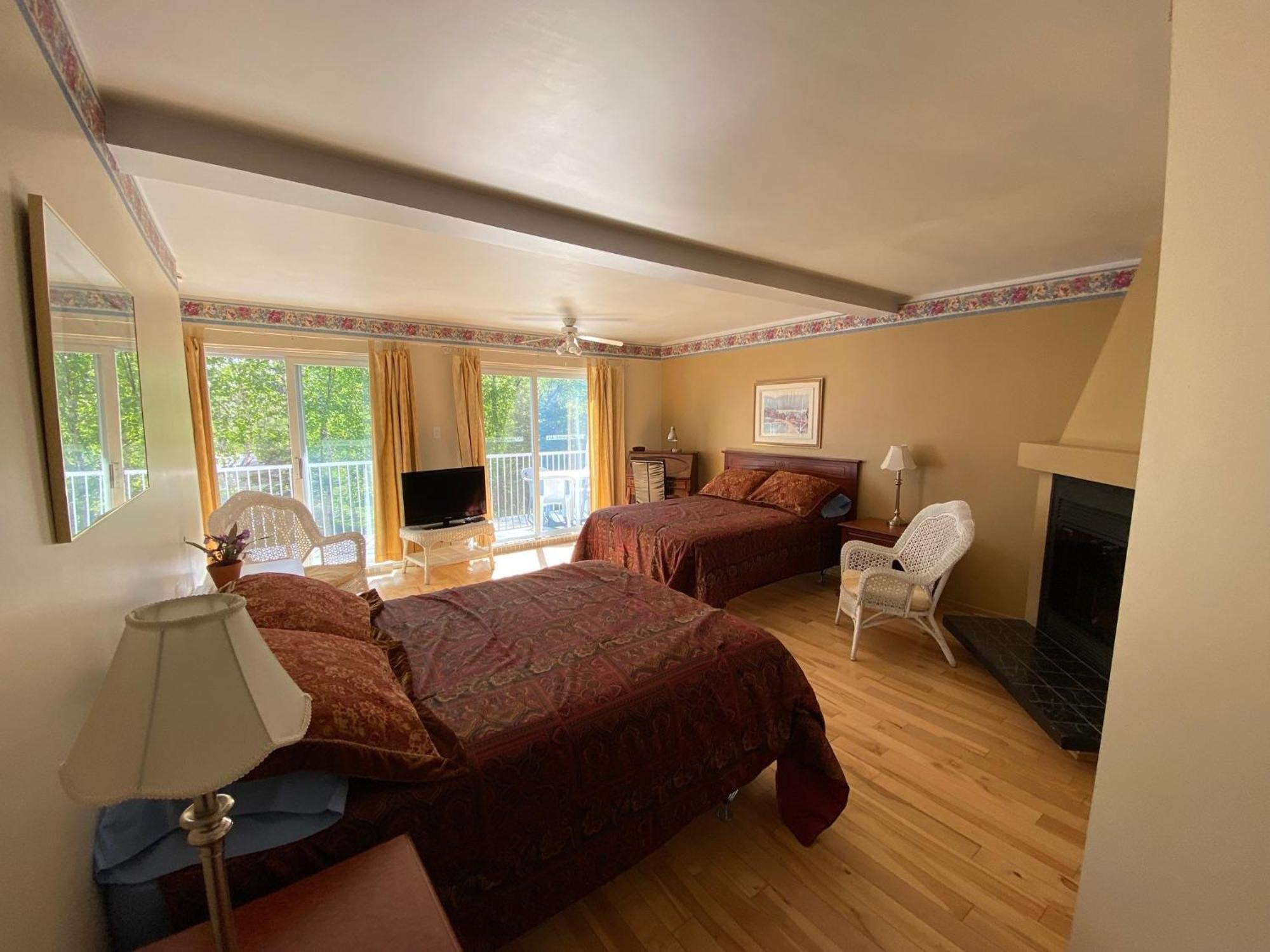 Auberge Maison Gauthier Tadoussac Exteriör bild